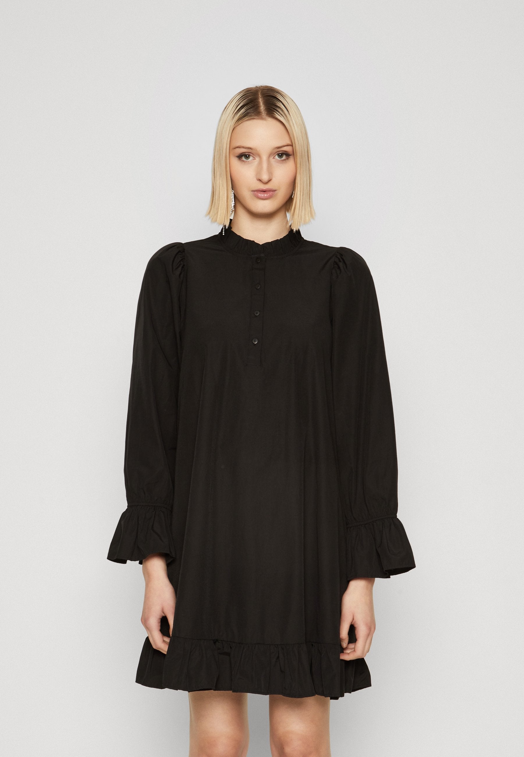 Pieces PCASSRA SHORT DRESS