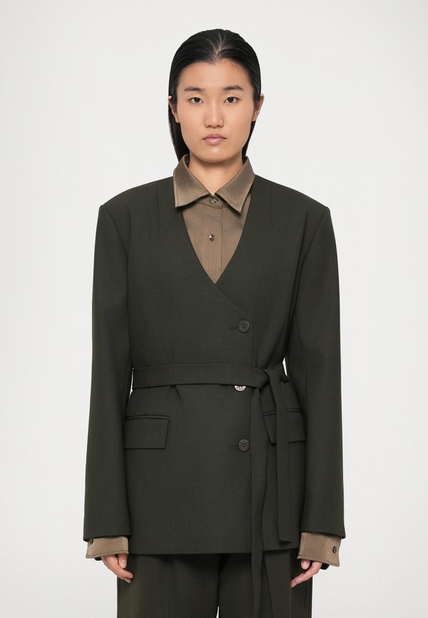 Claudie Pierlot