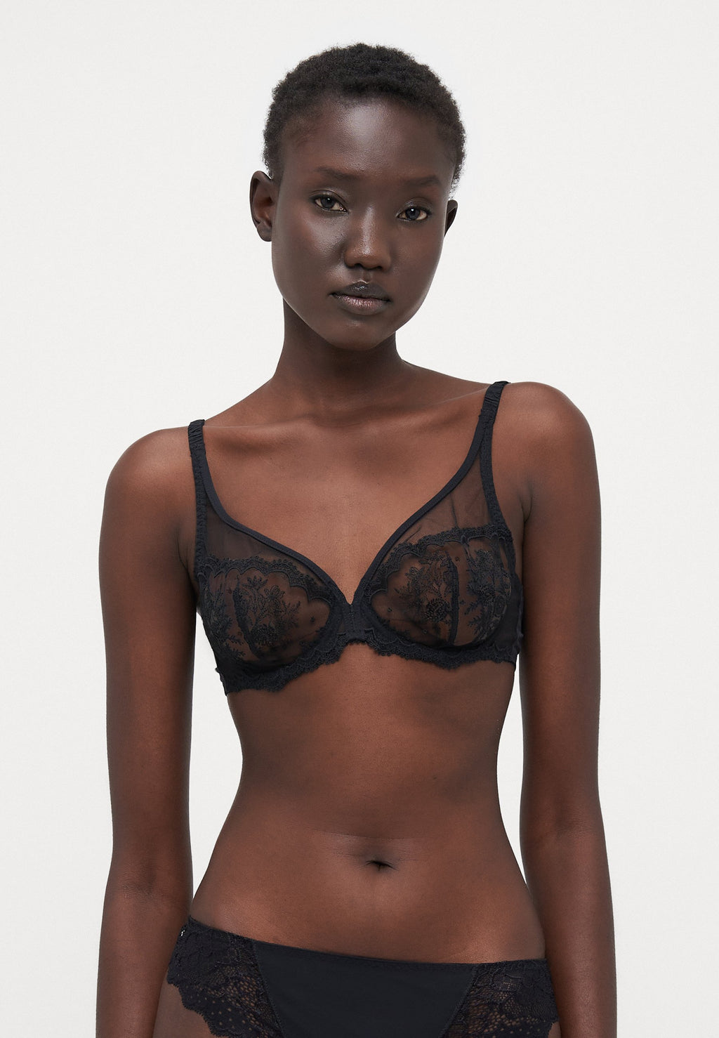 Simone Pérèle INTRIGUE