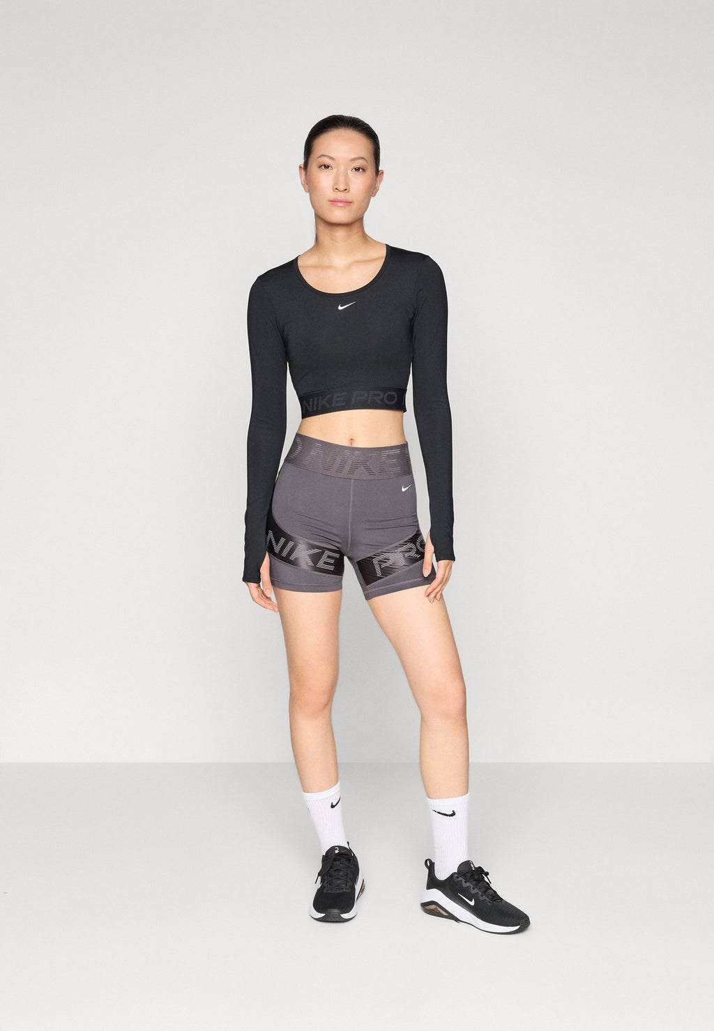 Nike Performance PRO SHINE