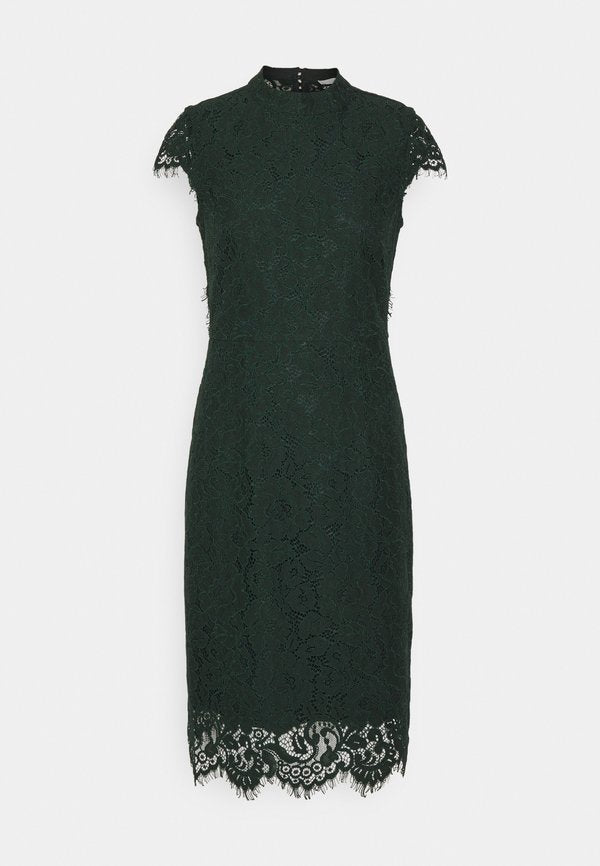 IVY OAK MARA
