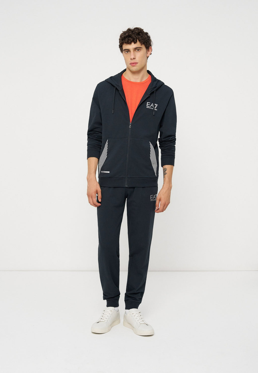 EA7 Emporio Armani Trainingsanzug Media 3