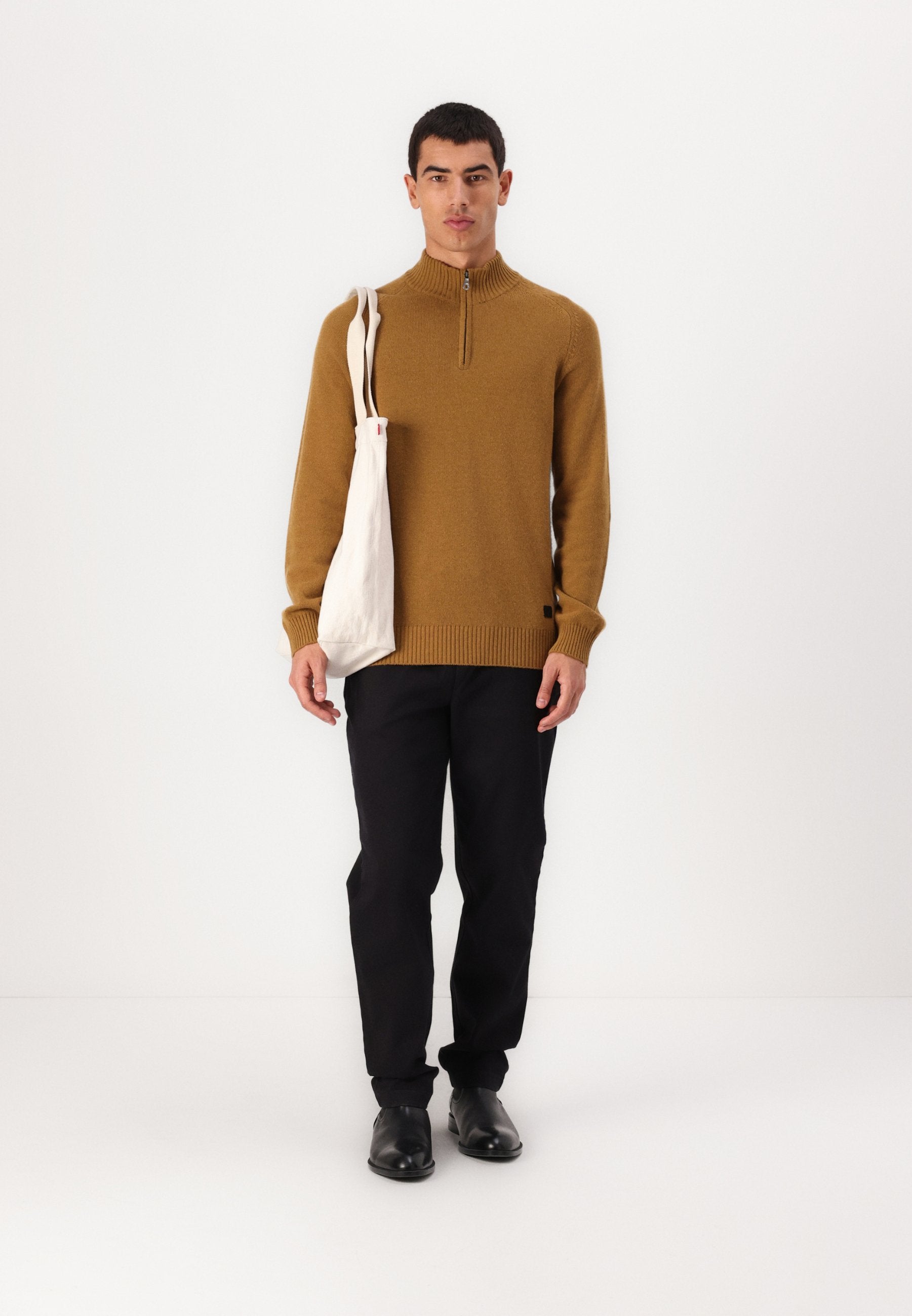 Lyle & Scott SADDLE SLEEVE QUARTER ZIP