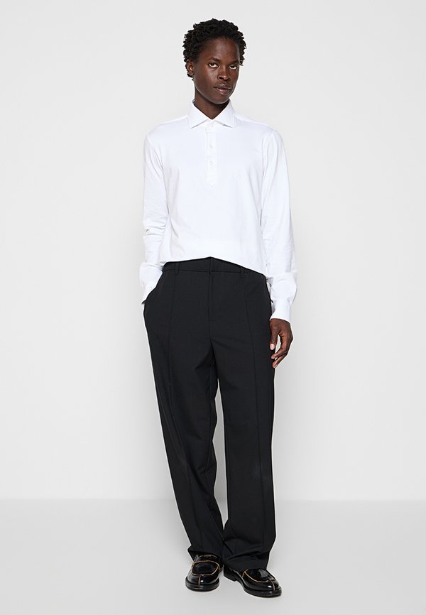Michael Kors SLIM FIT