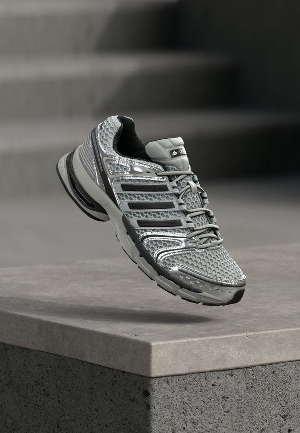 adidas Originals ADISTAR CONTROL 5 UNISEX - Trainers - grey two/core black/silver-coloured metallic