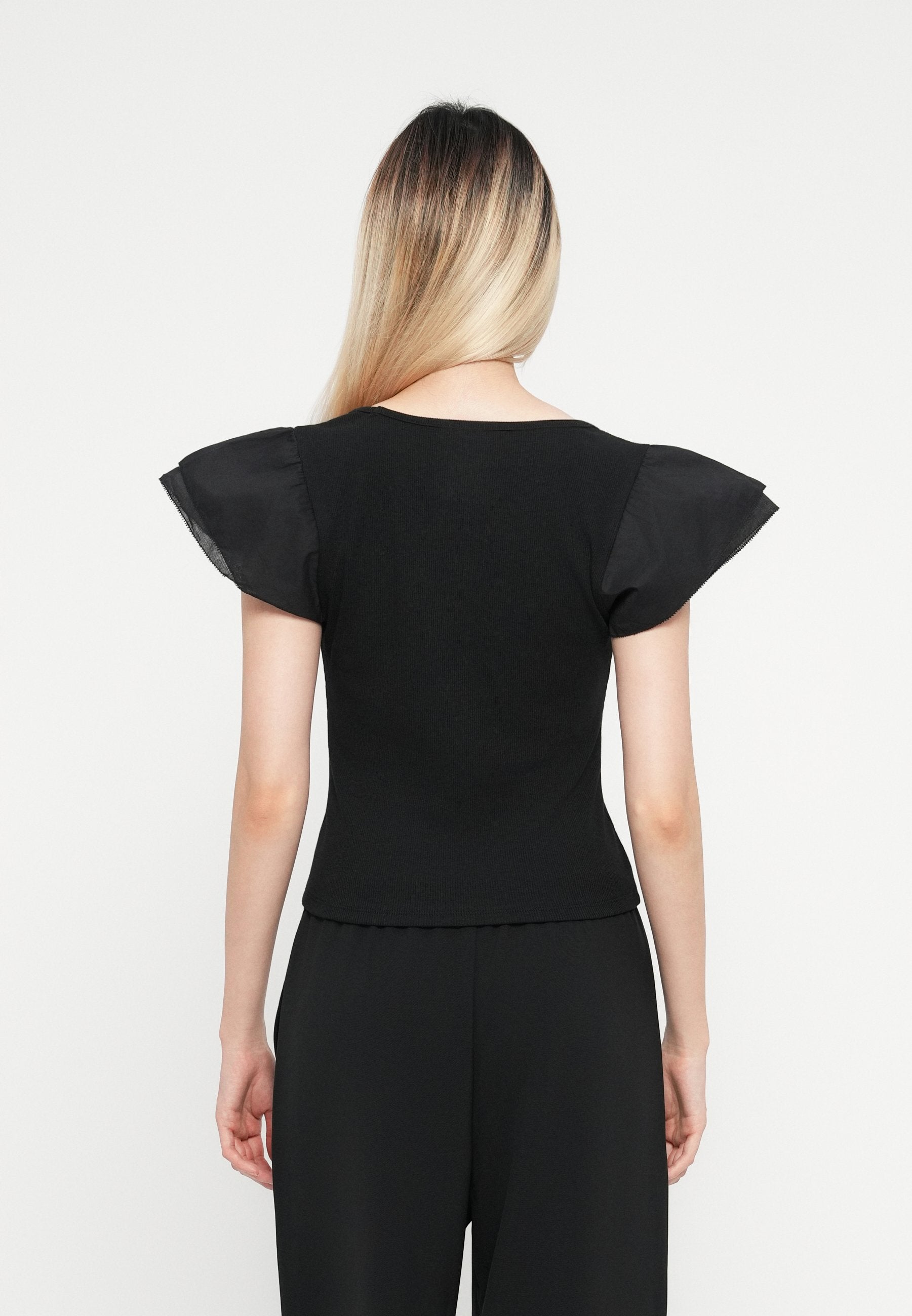 GAP FLUTTER SCOOP