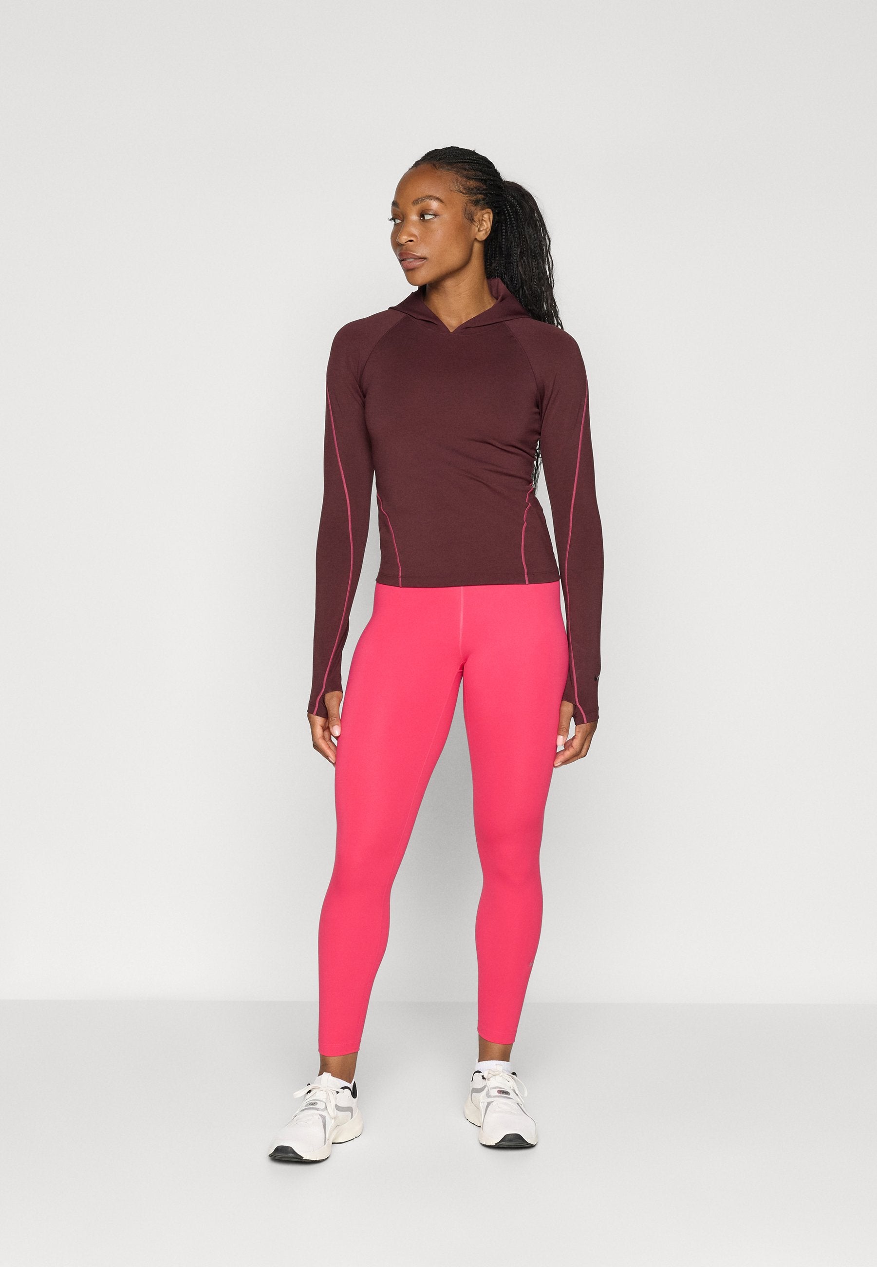 Nike Performance ONE