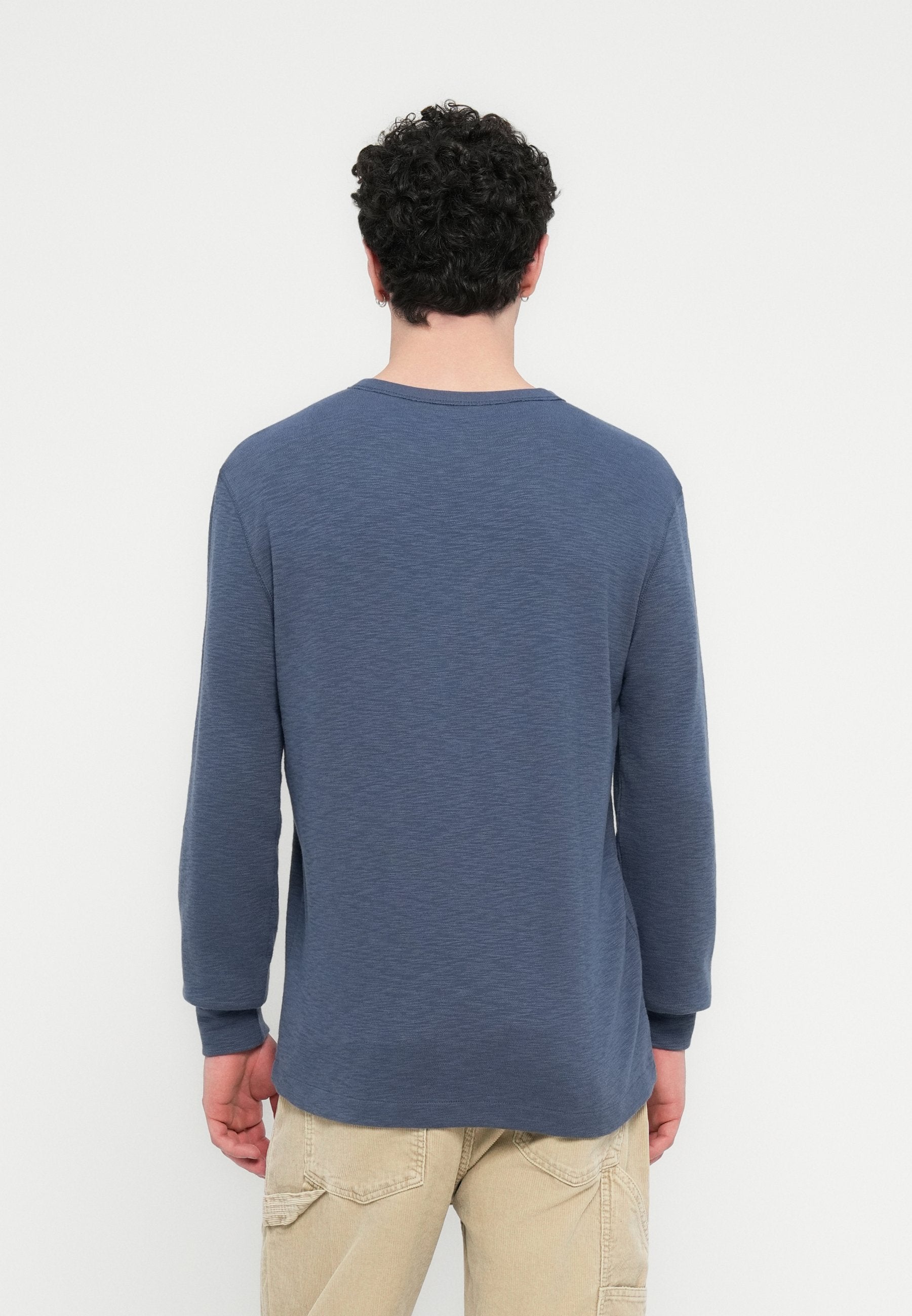 GAP HENLEY