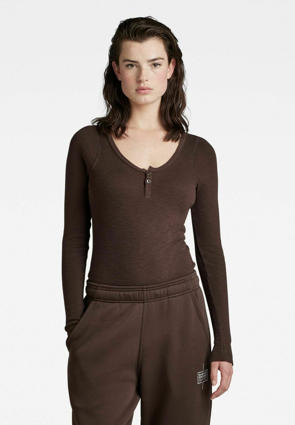 HENLEY ULTRA SLIM Media 2