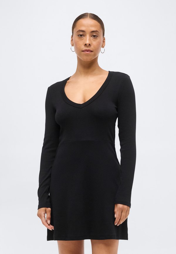 ONLY Petite ONLMILA V NECK DRESS