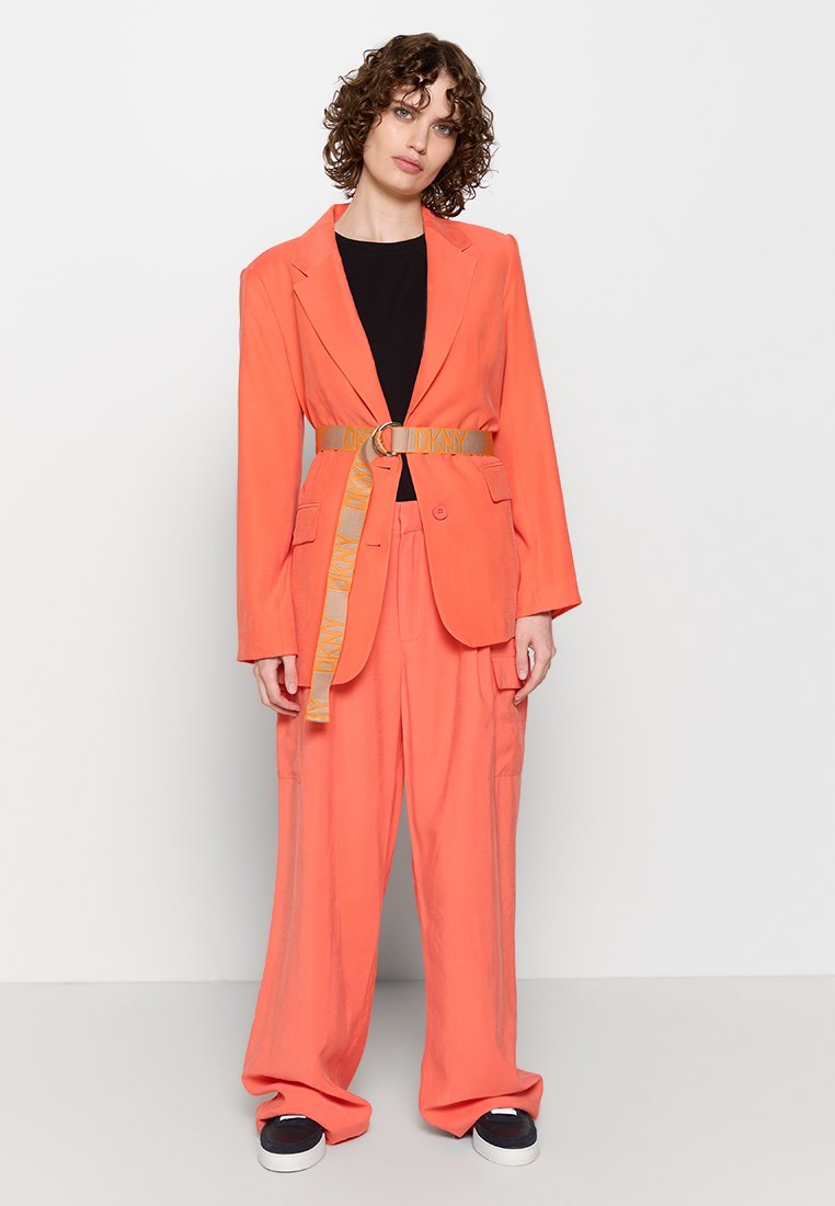 DKNY