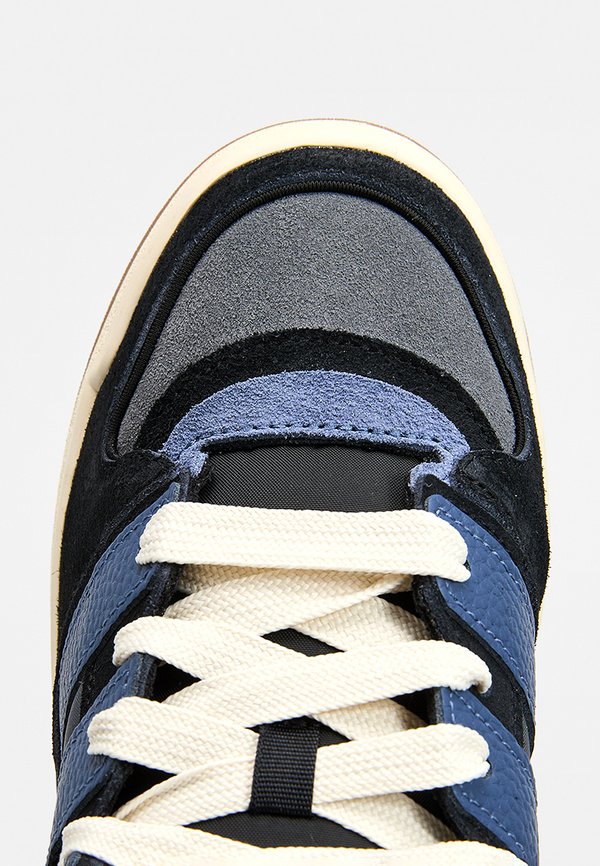 adidas Originals FORUM2000