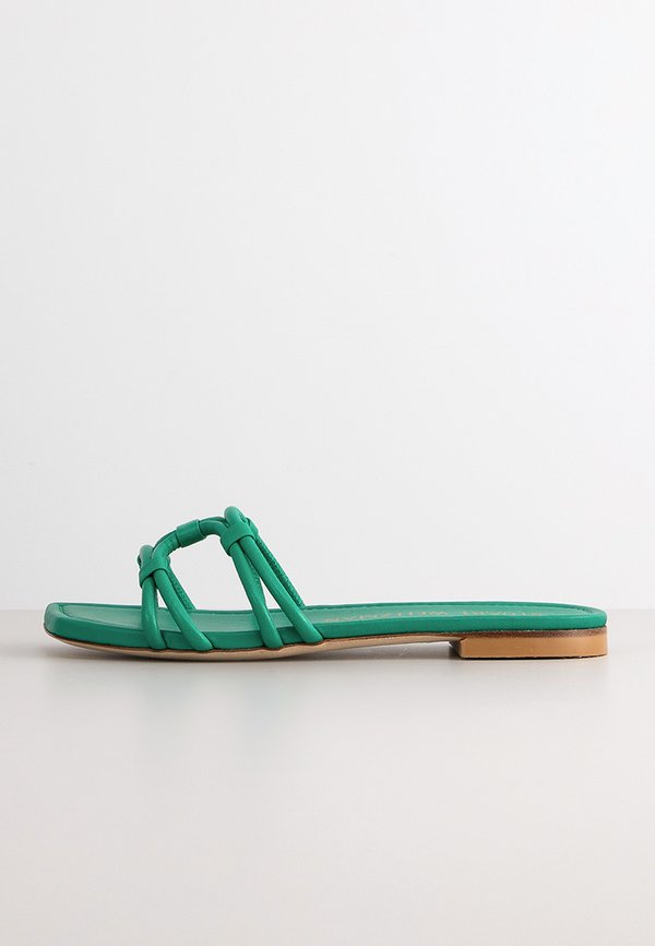 Stuart Weitzman
