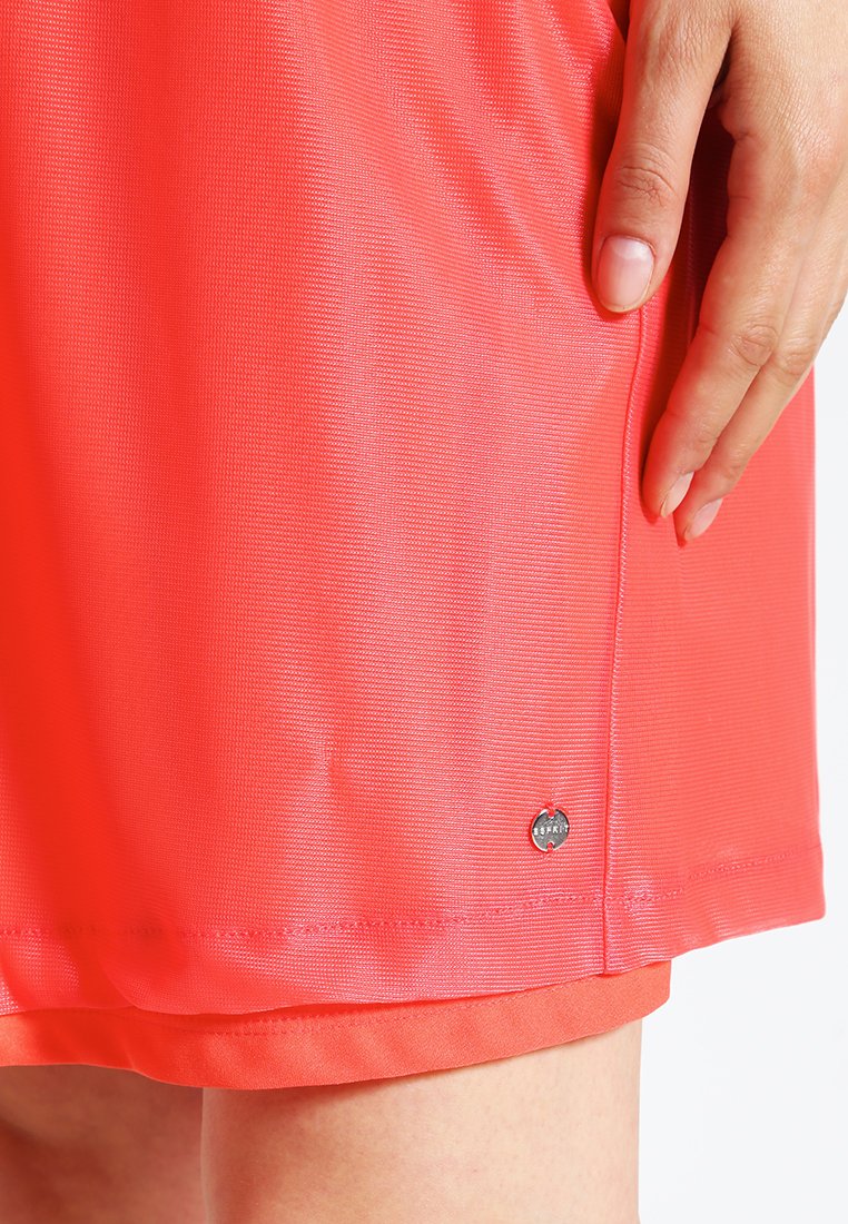 Esprit Maternity