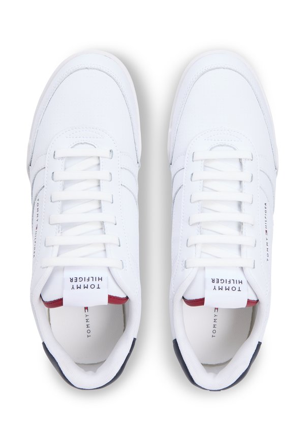 Tommy Hilfiger CONTRAST HEEL TRAINERS WITH LEATHER