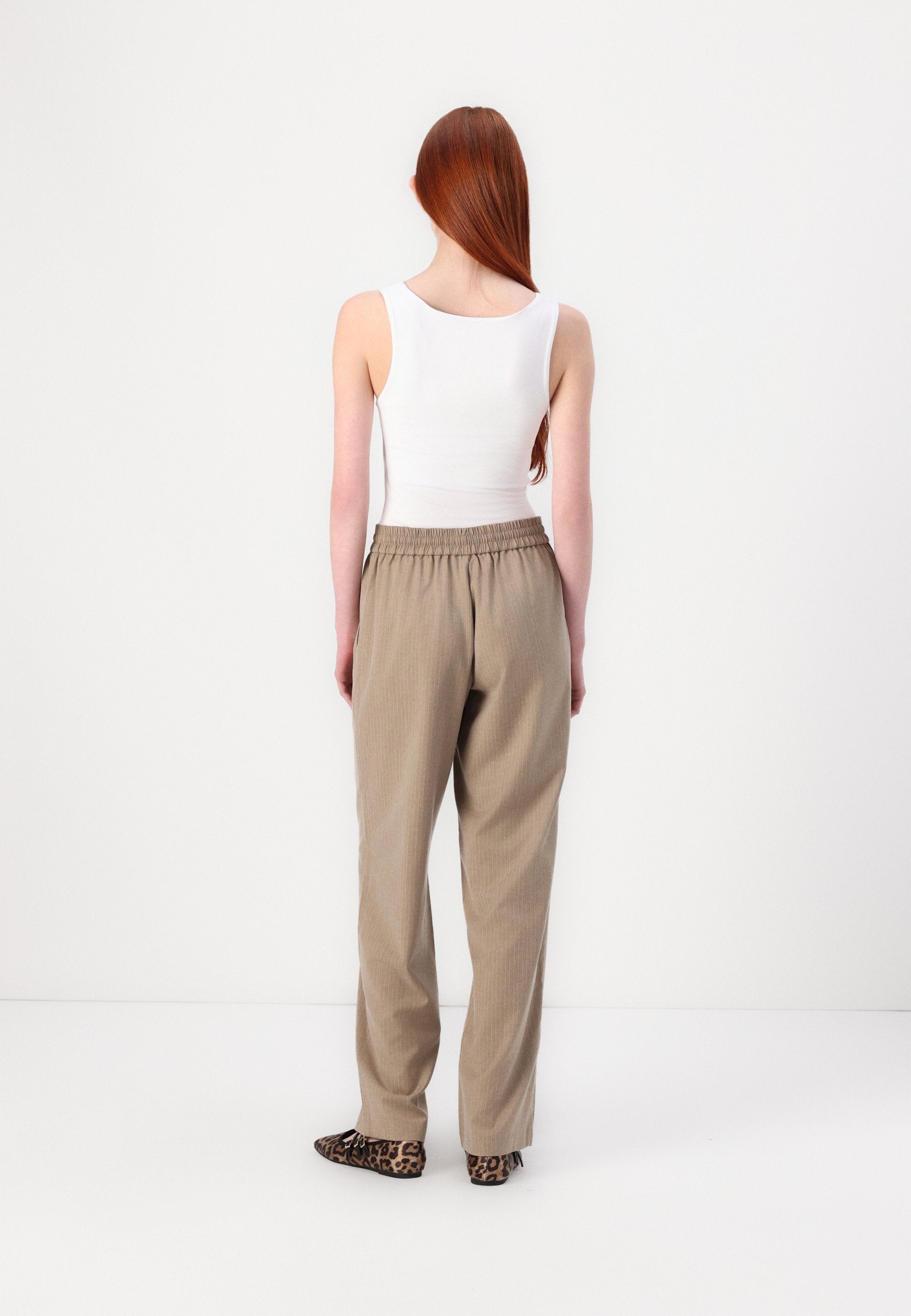 ONLKAZO PULL UP PANT Media 4