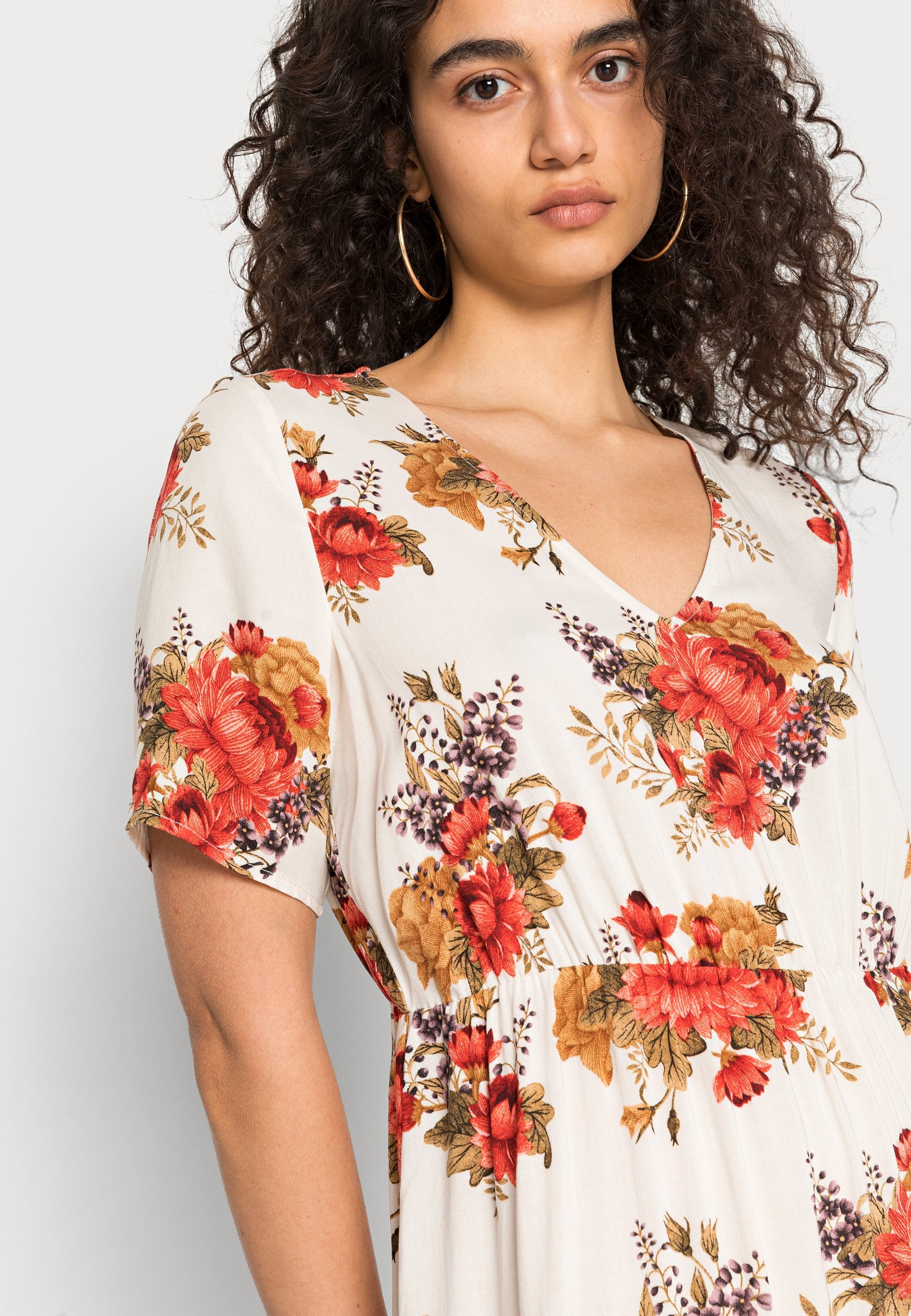 VILA VIBOLDS V NECK DRESS