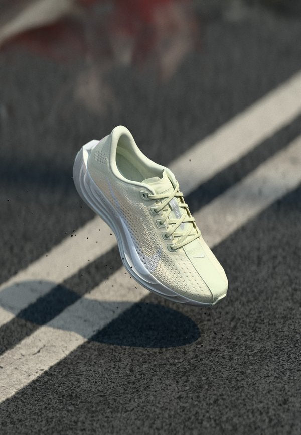 Nike Performance PEGASUS PLUS - Road running shoes - sea glass/white/chalk/pure platinum-coloured