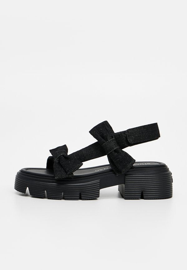 Stuart Weitzman SOFIA NOLITA