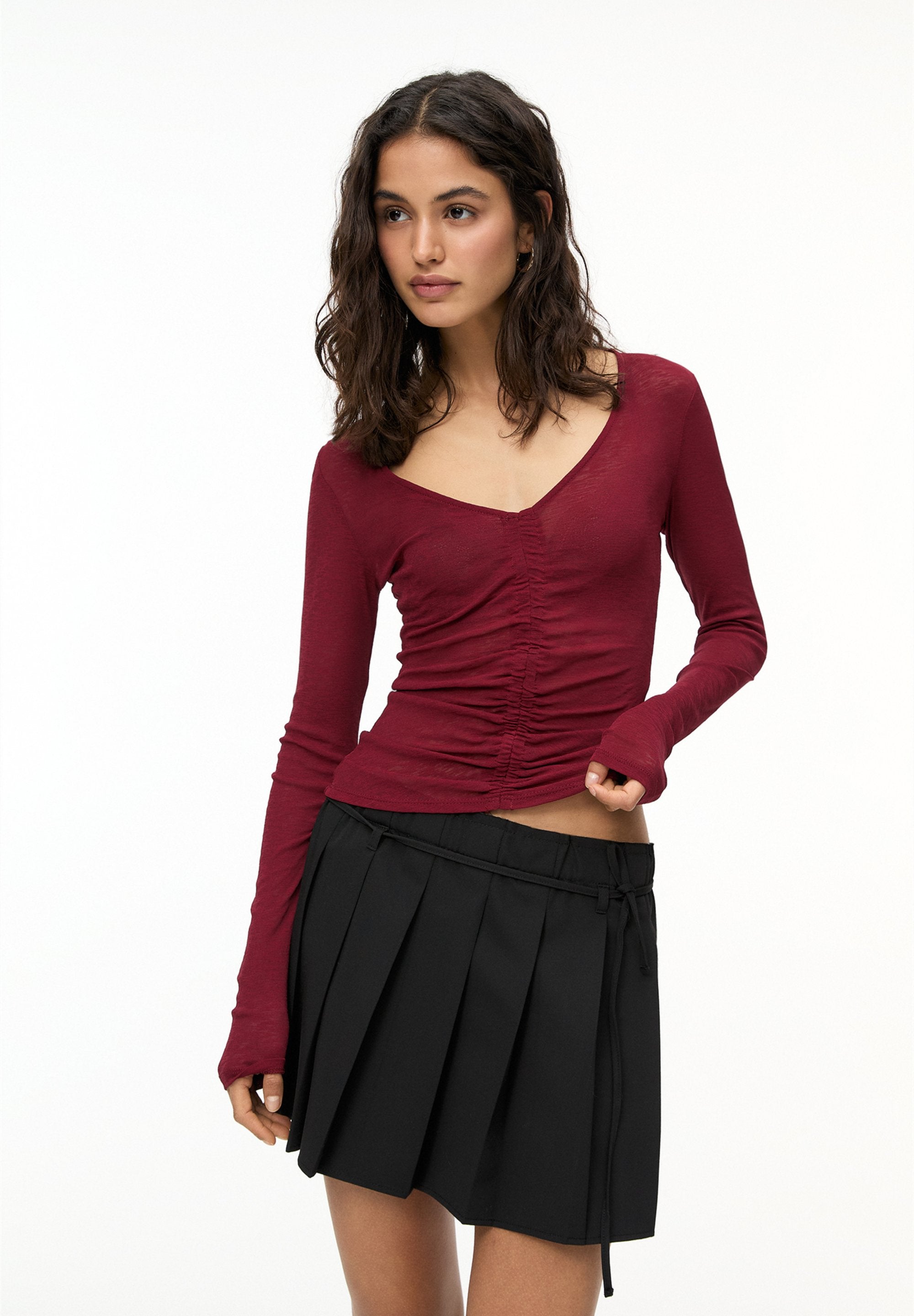 PULL&BEAR LONG SLEEVE WITH GATHERED DETAIL