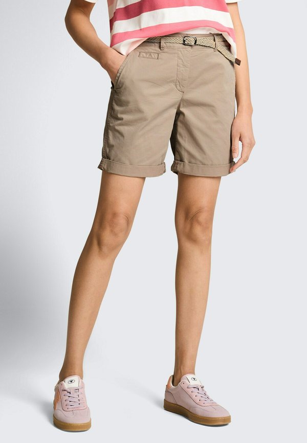 TOM TAILOR TOM TAILOR HOSEN & CHINO CHINO BERMUDA SHORTS MIT GÜRTEL - Shorts - soft taupe grey