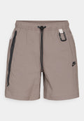 Nike Sportswear TREK