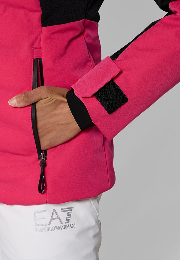 EA7 Emporio Armani