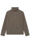 Rippstrick-Turtleneck-Pullover in gedämpftem Olivgrün, mit langen Ärmeln und tailliertem Design. Hergestellt aus einem weichen, strukturierten Strickmaterial.