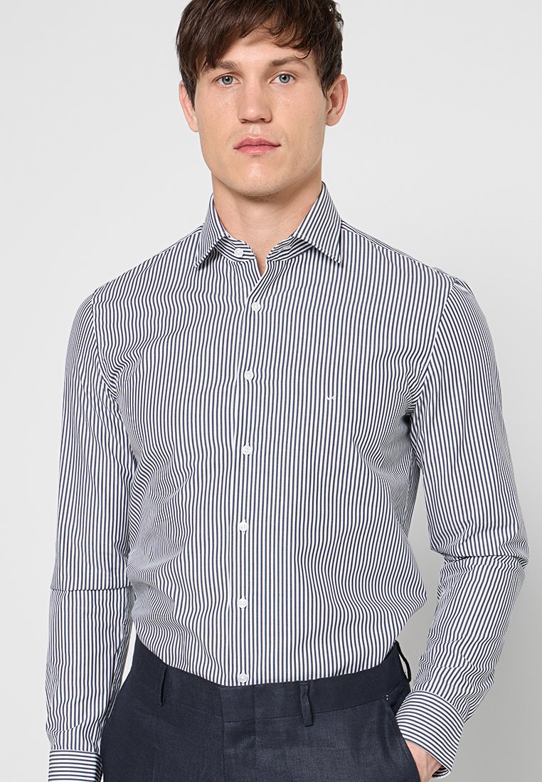 Michael Kors SLIM FIT