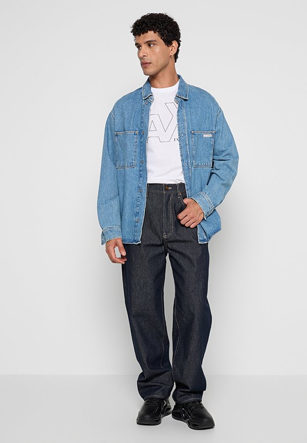Armani Exchange LOOSE FIT