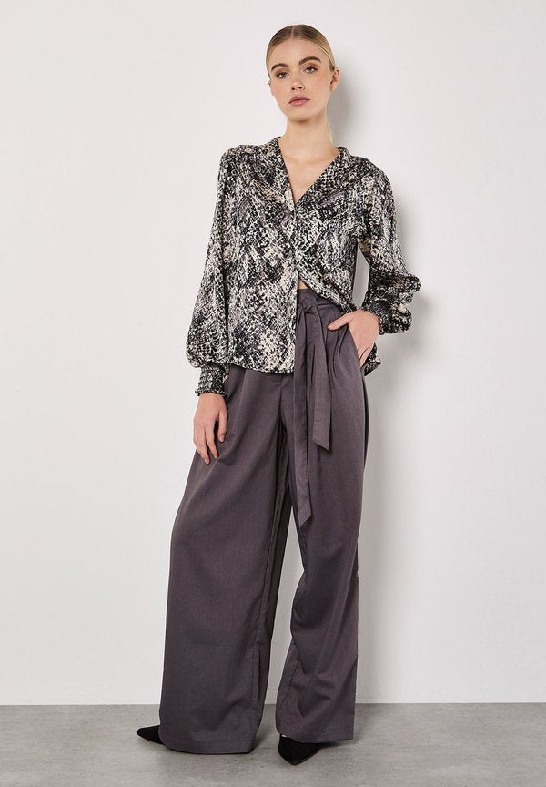 Apricot SNAKESKIN HAMMERED