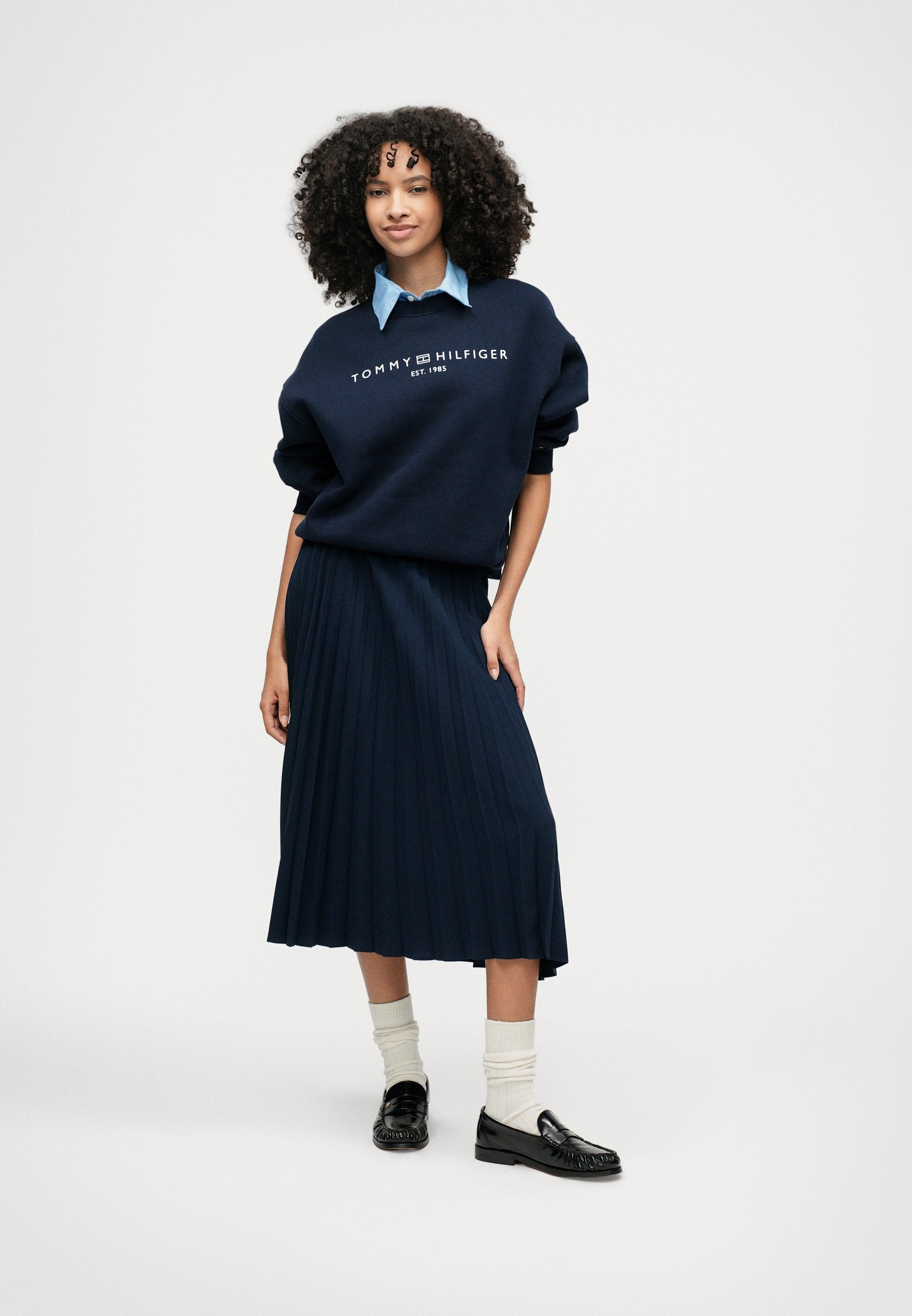 PLEATED TWILL MIDI SKIRT Media 2