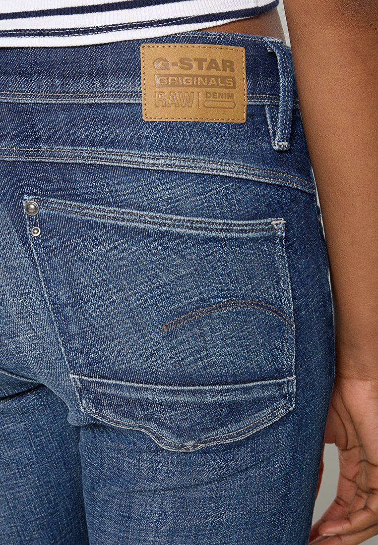 LHANA SUPER SKINNY WMN Media 5