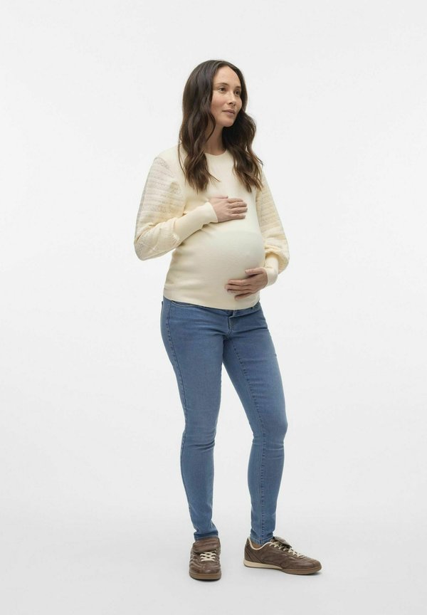 Vero Moda Knitted regular fit round neck high cuffs