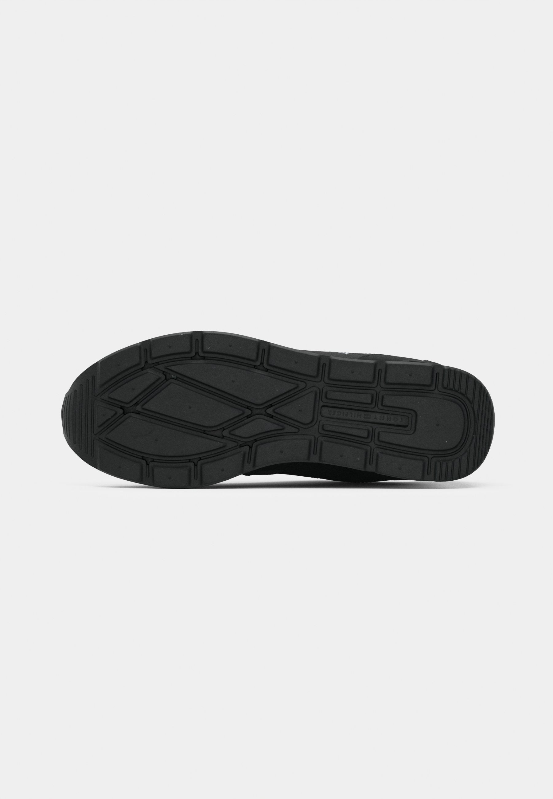 MIXED TEXTURE CLEAT RIPSTOP TRAINERS Media 6