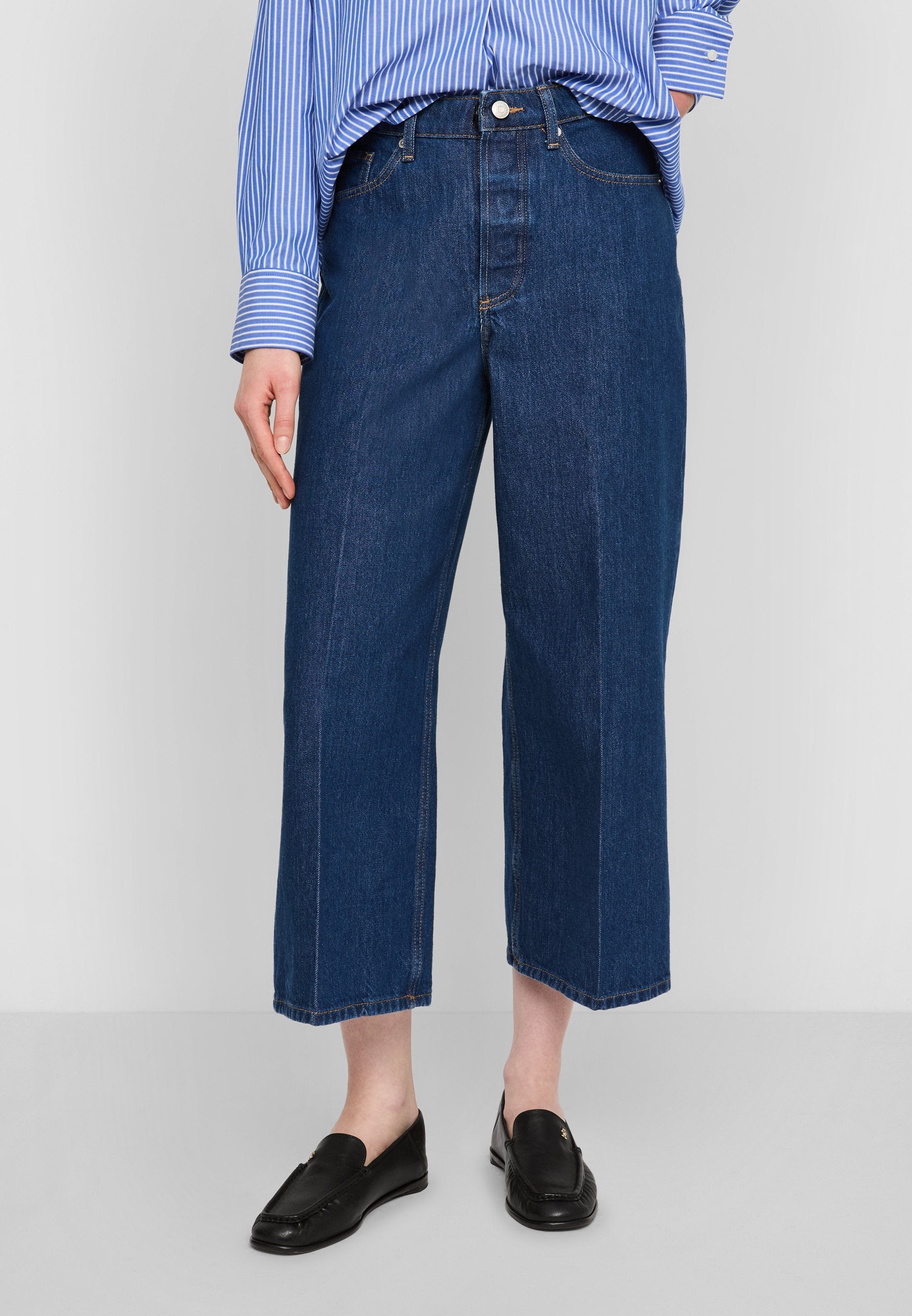 WIDE LEG Media 4