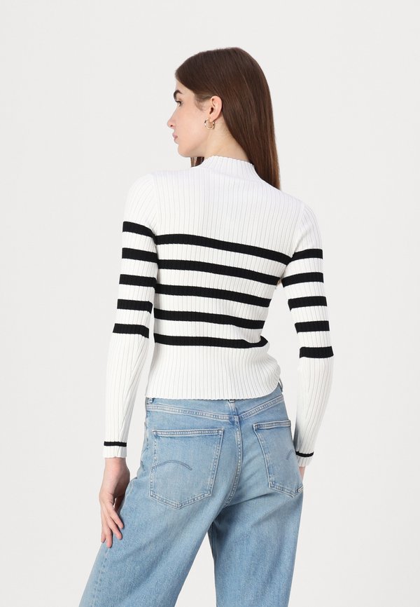 Noisy May NMFIFI L/S HIGH NECK