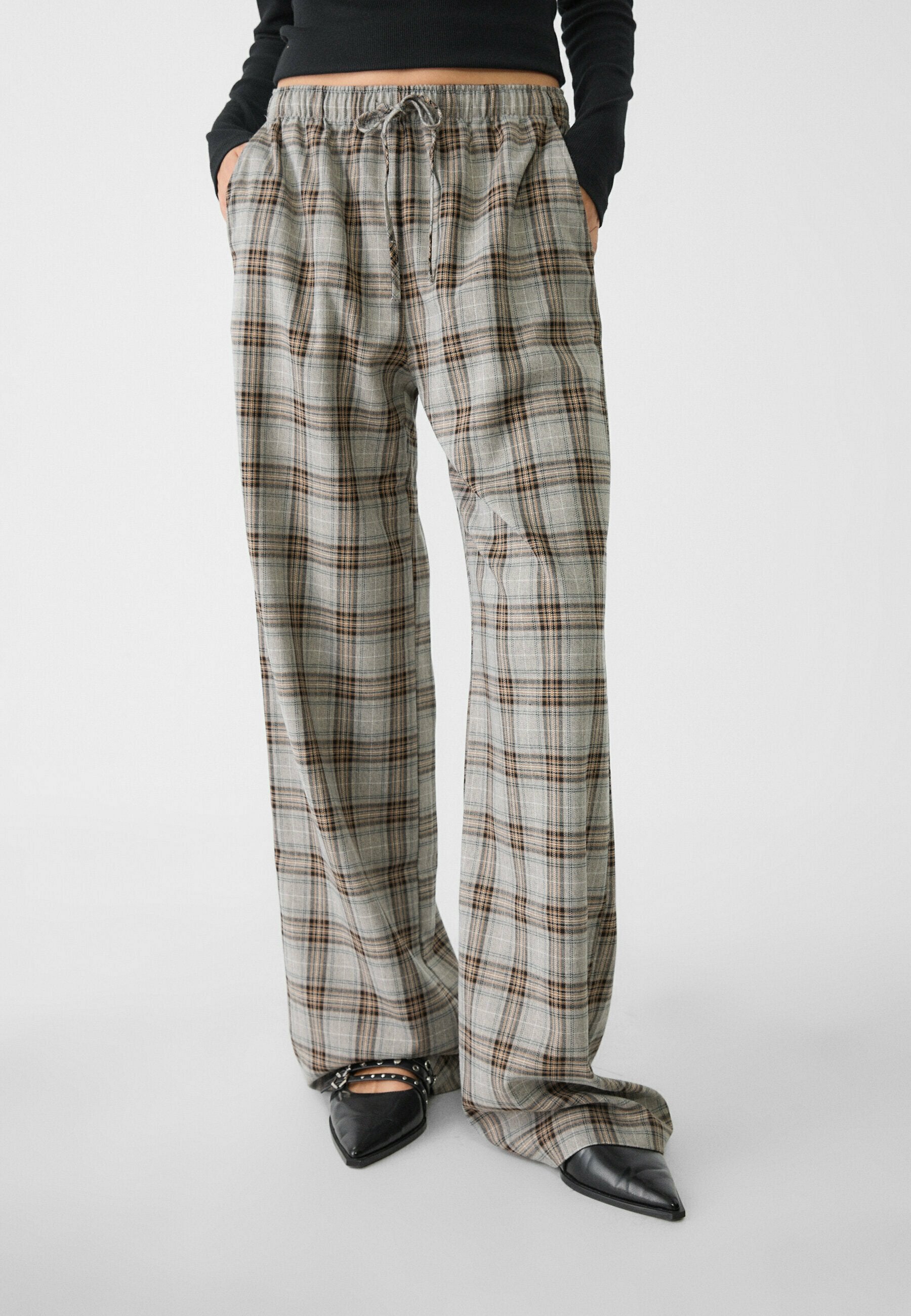 Stradivarius FLOWING SMART CHECK