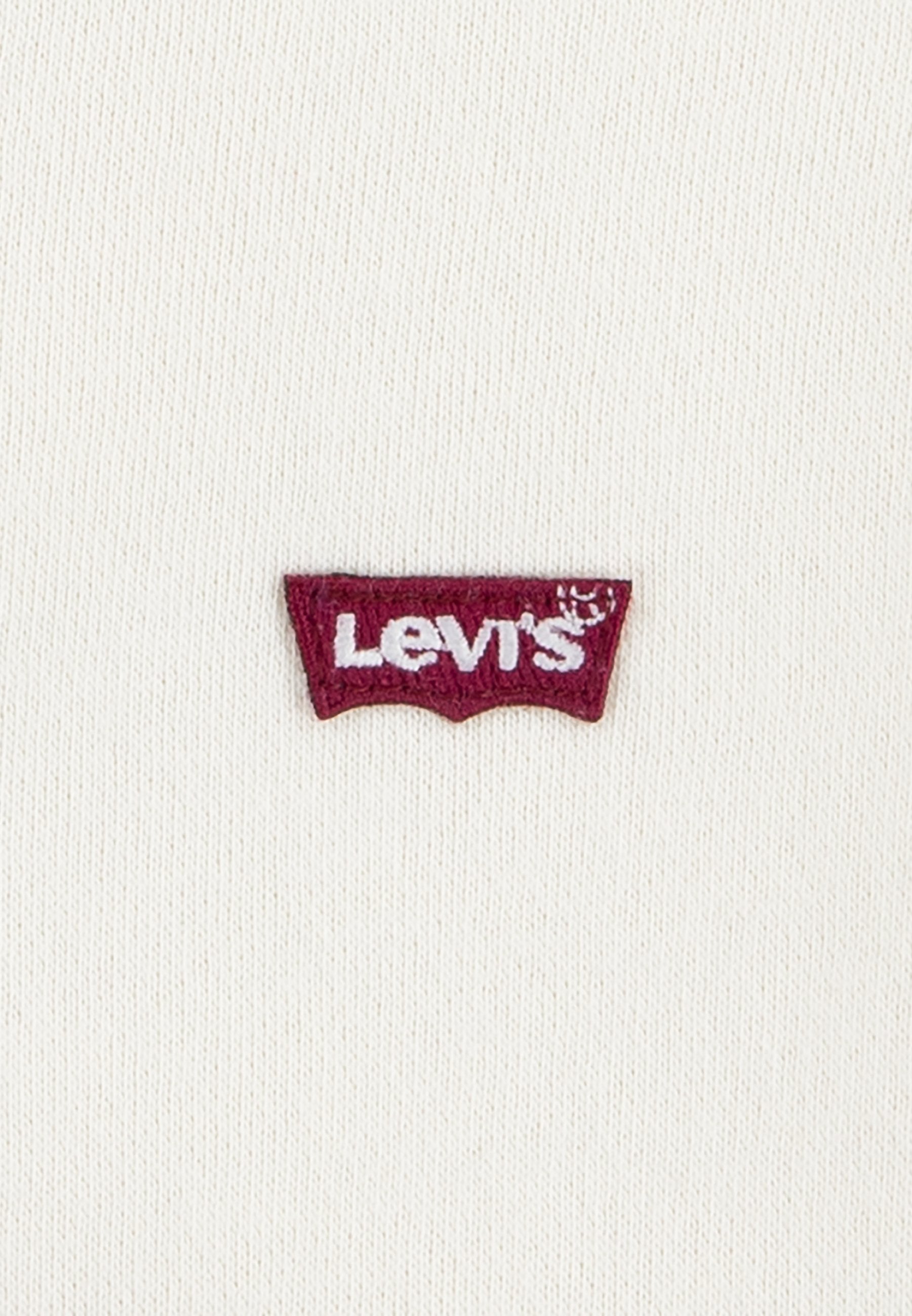 Levi's® LVG BATWING CHEST HIT