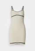 ONLMINNIE SWEETHEART DRESS  Media 1