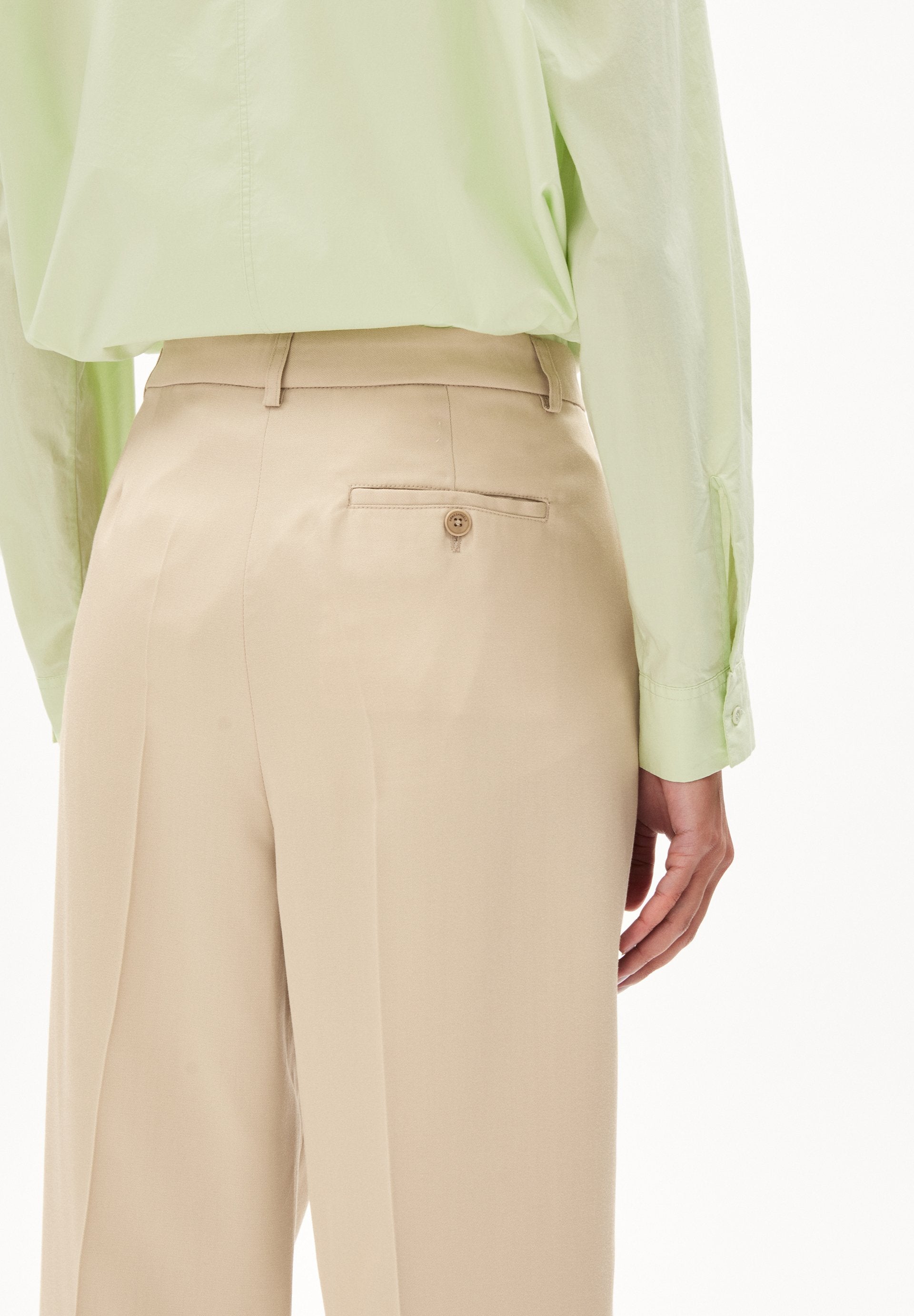 SANDRINAA TAPERED  Media 5