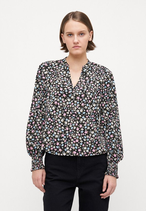Vero Moda Tall VMPAGE V NECK