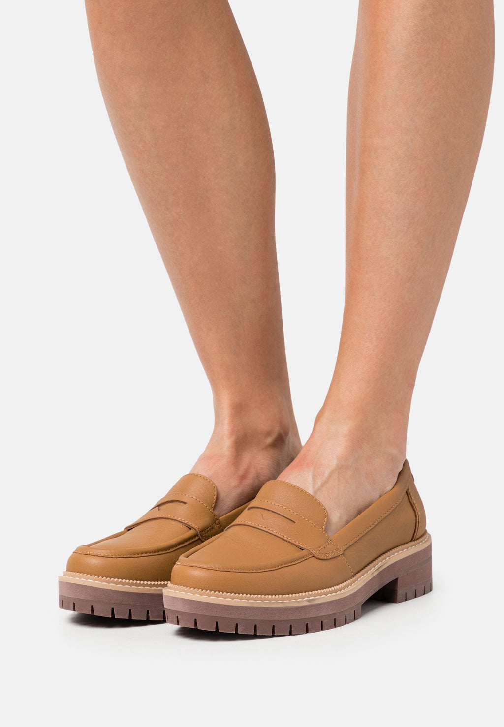 TOMS CARA