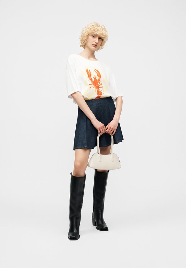 ONLY ONLROSIE OVERSIZE TEE
