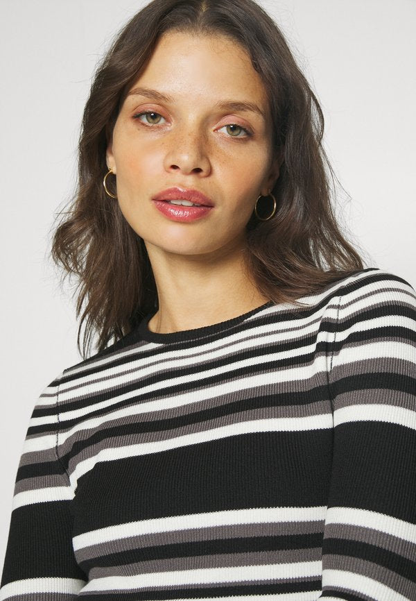 ONLY Petite ONLMEDDI CROP O NECK