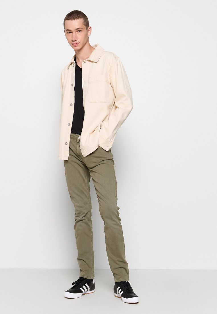 7 for all mankind PAXTYN