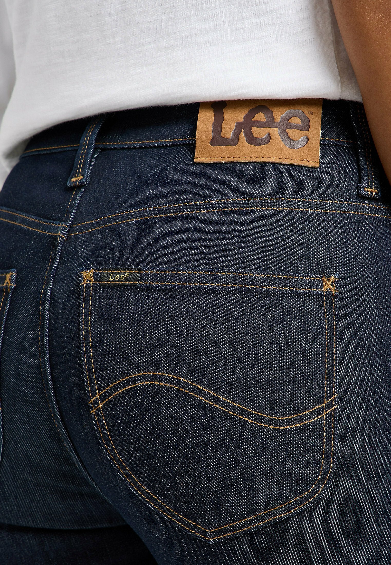 Lee SCARLETT HIGH