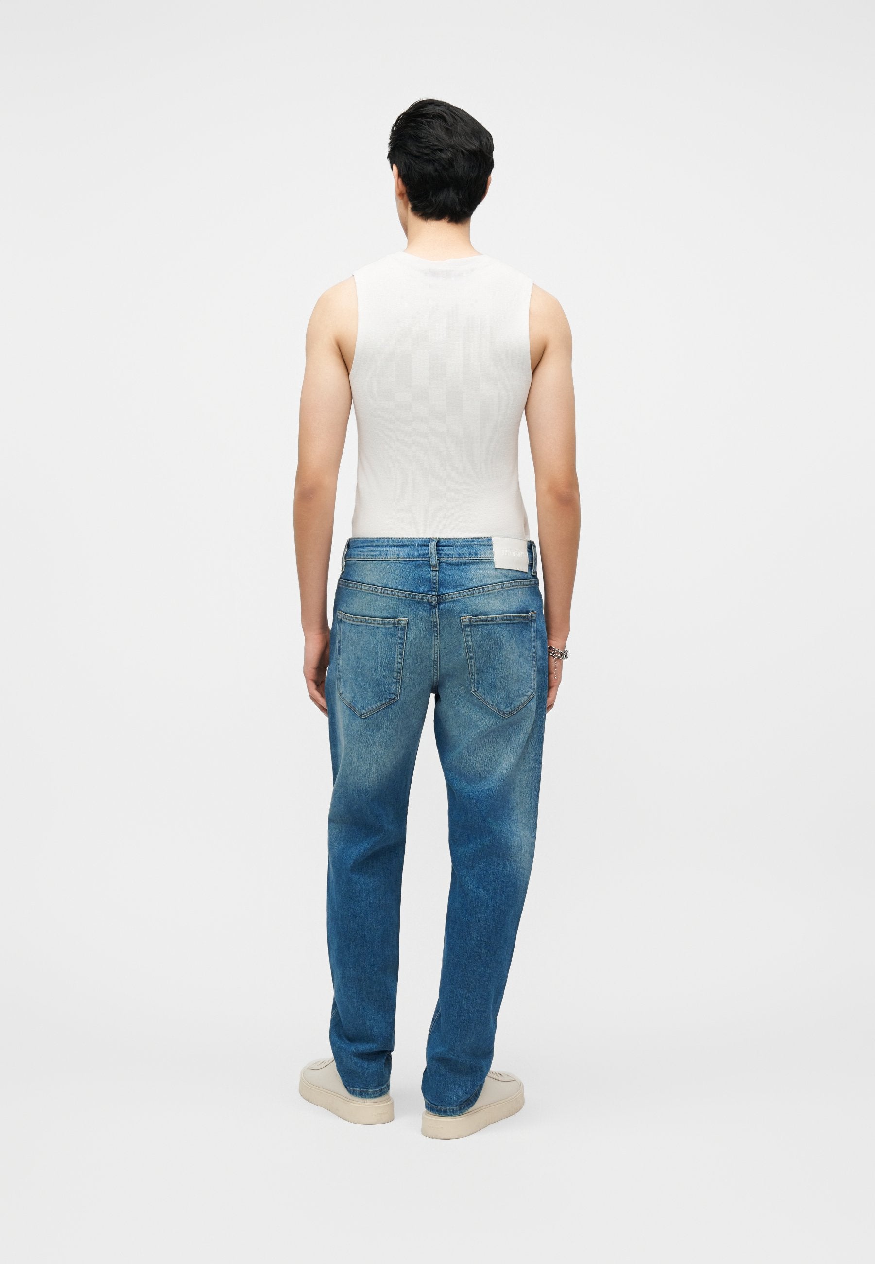 ONSYOKE TAPERED  Media 4