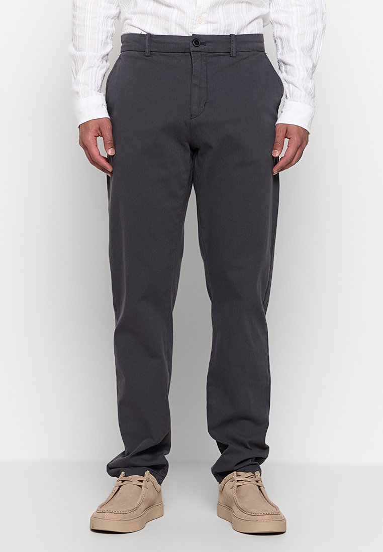 SLIM FIT Media 1