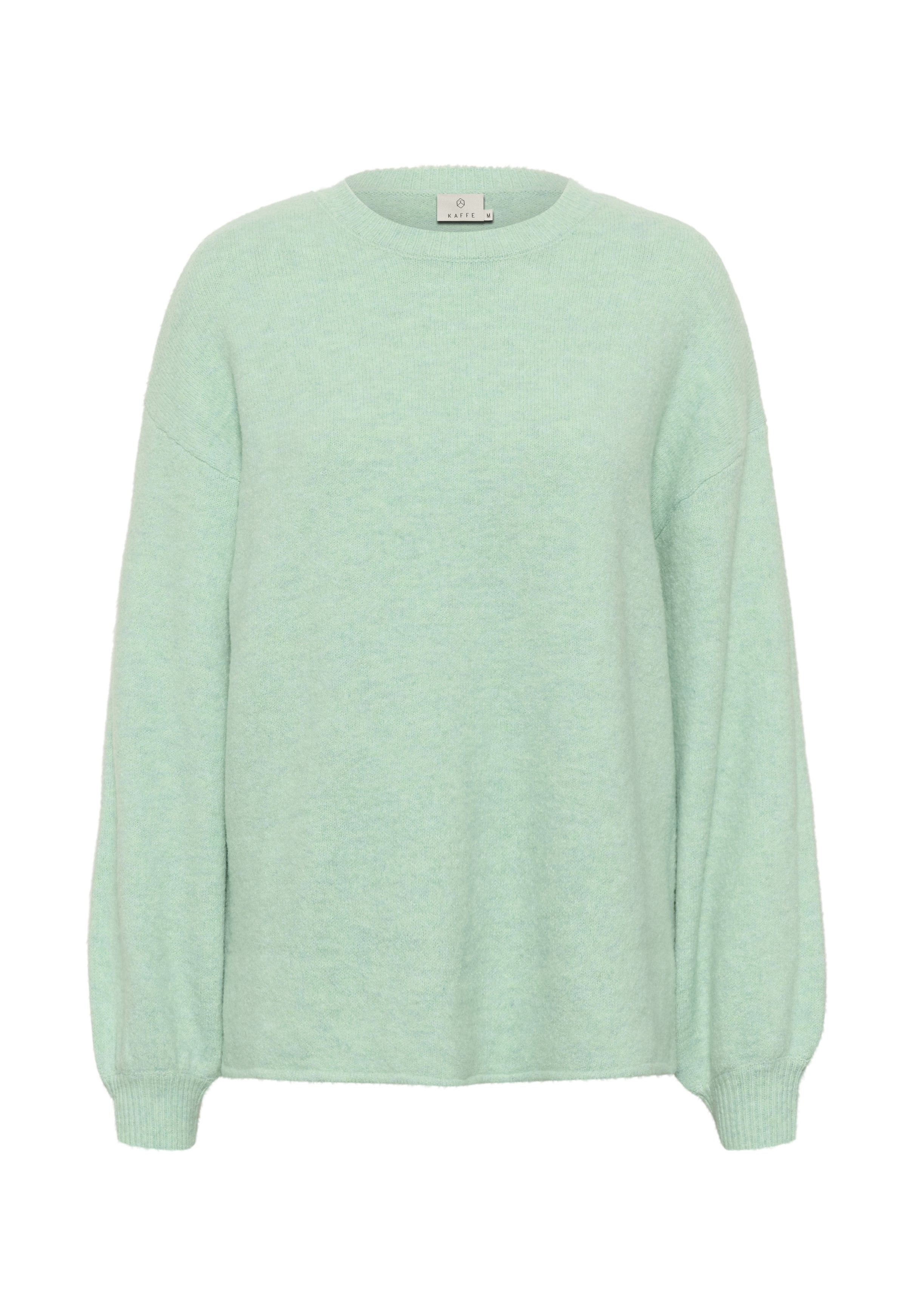 Helle grüne, weiche Strickjacke mit Rundhalsausschnitt, überschnittenen Schultern und langen, leicht gerafften Ärmeln. Schlichte, strukturierte Oberfläche.